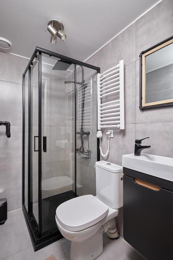 Sarnia Laka Domek 1 Z Prywatnym Jacuzzi Stronie Śląskie Esterno foto