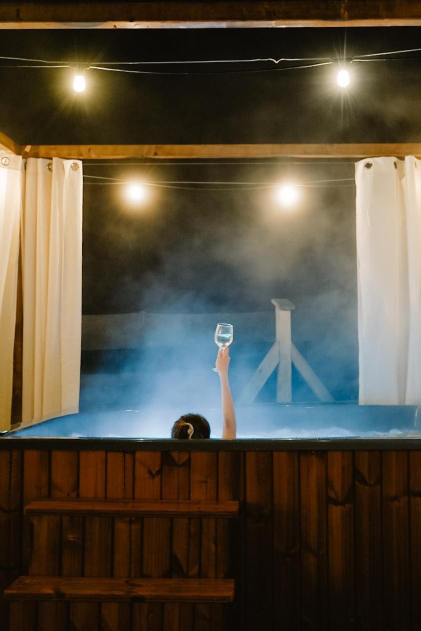 Sarnia Laka Domek 1 Z Prywatnym Jacuzzi Stronie Śląskie Esterno foto