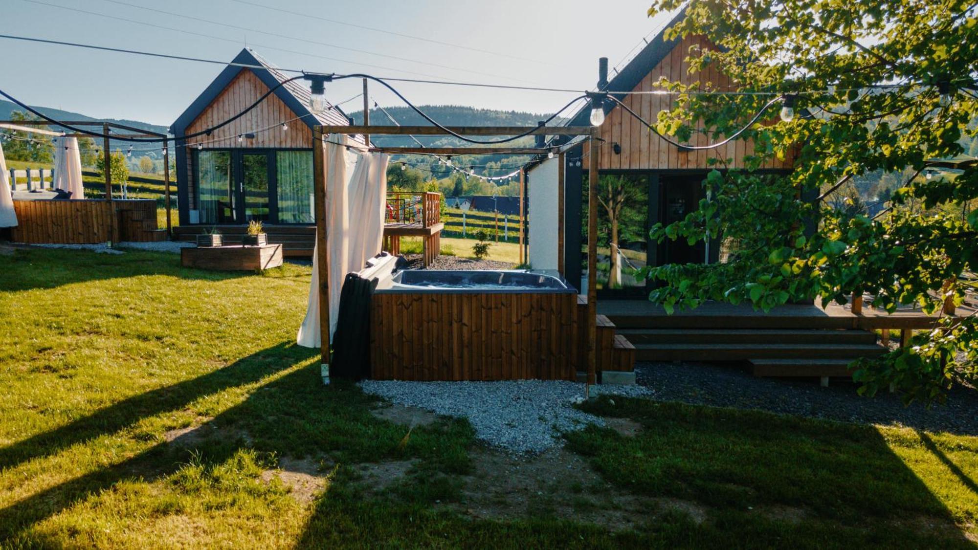 Sarnia Laka Domek 1 Z Prywatnym Jacuzzi Stronie Śląskie Esterno foto